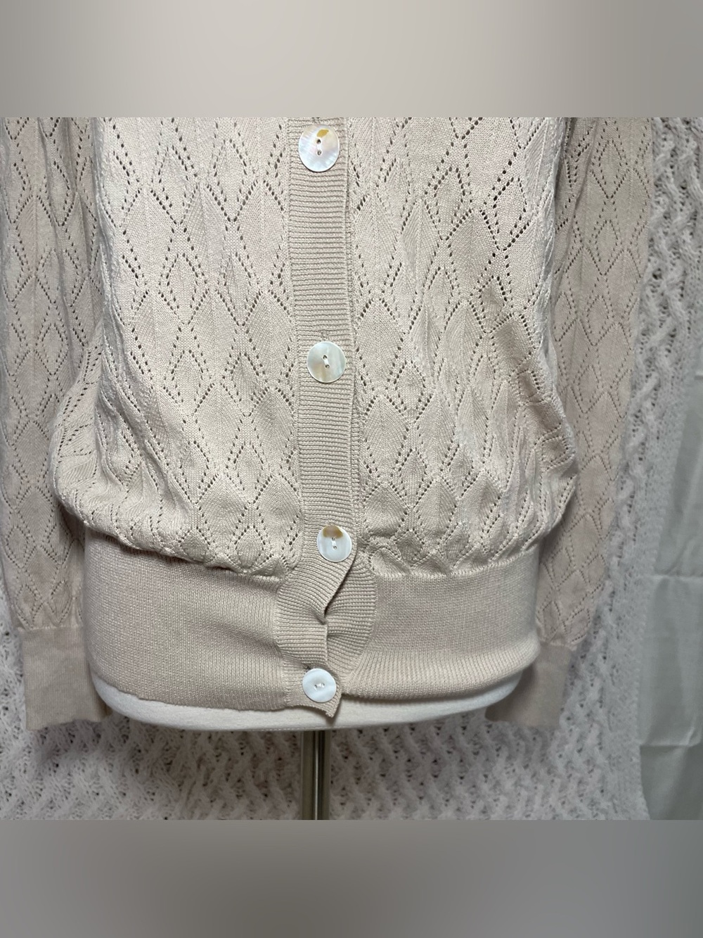 Light Beige Woman Openwork V-Neck Button Cardigan size L 100% Cotton - Picture 3 of 10